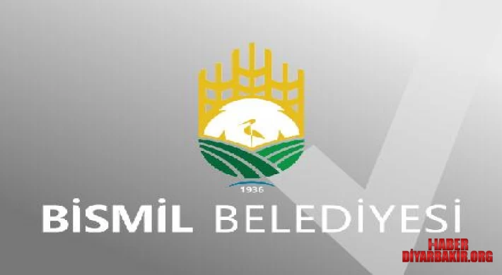 Bismil Belediyesi Konteynırda Yaşayan Depremzede Aileye Sahip Çıktı