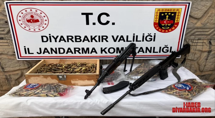 Kaçakçılık Operasyonunda Çok Sayıda Silah Ele Geçirildi