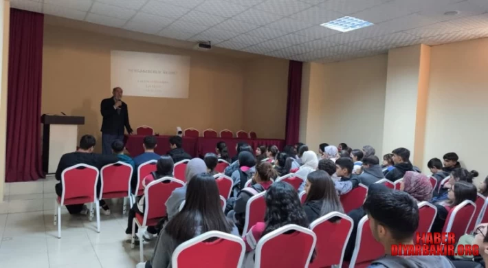 Kaya: “Kur’an’ın Öğretmeni Hz.Muhammed’dir(Sav)”Dedi