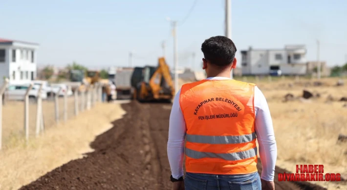 Orda Bir Köy Var Uzakta Gitmesekte Kayapınar Belediyesi Gidiyor