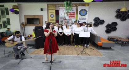 Engelli Kursiyerler Eserlerini Sergiledi