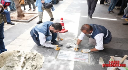 Kürt Şairlerinin Beyitleri Kaldırım Taşlarına İşlendi
