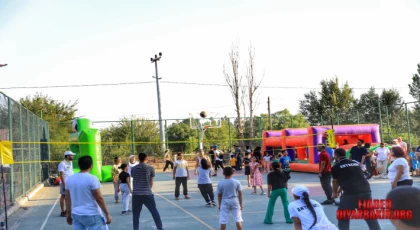 Köy Çocuklarını Mutlu Ettiler