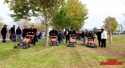 Üniversite Öğrencileri Sahada Budama Tekniklerini Uygulamalı Öğrendi